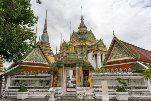 Famous Wat Pho in Bangkok, Thailand © boivinnicolas