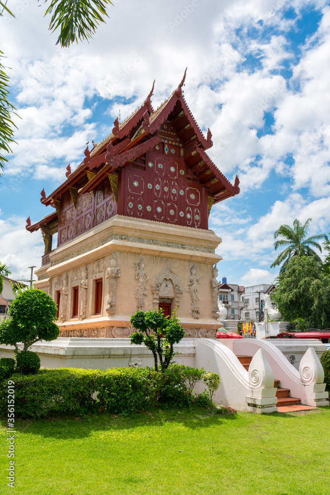 Obraz premium Wat Phra Singh in Chiang Mai Province, Thailand