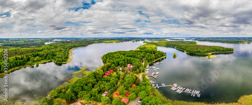  Mazury-kraina tysiąca jezior w północno-wschodniej Polsce