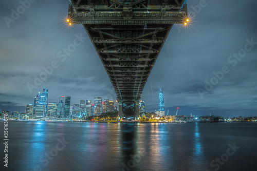Sydney Harbour Bridge © vibhash