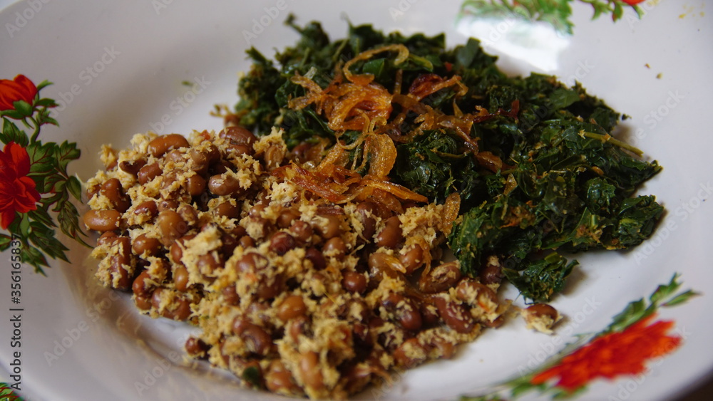 traditional fried rice with vegetables
