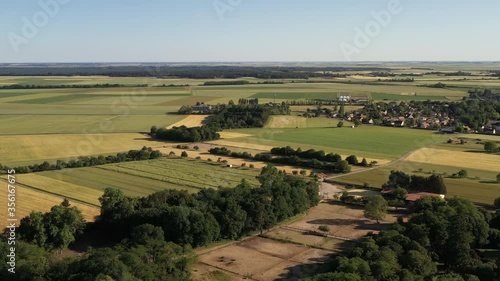 survol de la forêt de Fontainebleau au dessus d'Ury