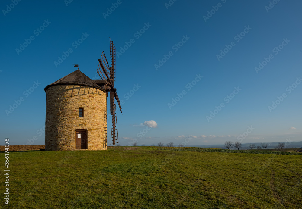 Fototapeta premium Mlýn