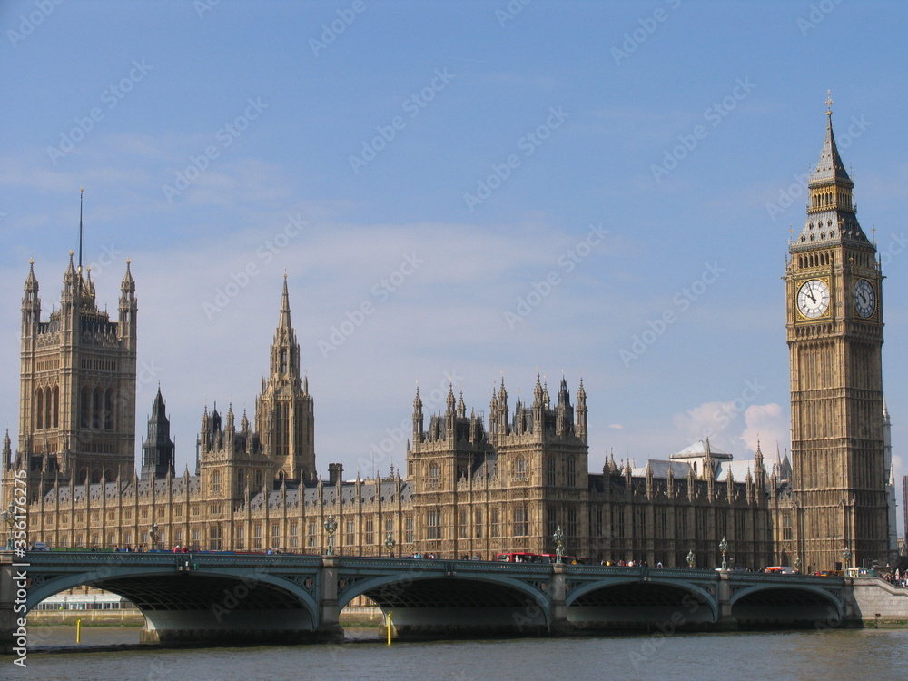 Fototapeta premium London's famous and renowned big ben