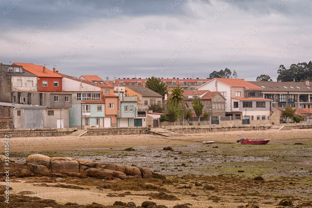 Obraz premium View of Cambados from the island of San Sadurniño, Rias Bajas, Pontevedra, Galicia, Spain, Europe