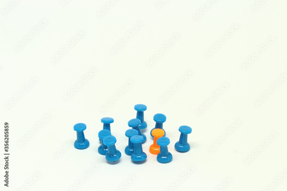 Blue and orange thumbtacks. Sample of individuals
Blue and orange thumbtacks. Sample of individuals