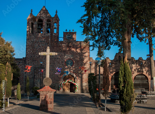 San Mateo Atenco, Toluca Mexico - Dic 2012
Cathedral of the town, and main square