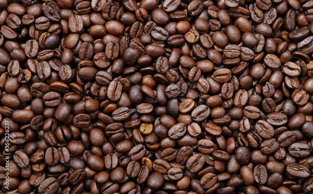 Obraz premium Roasted coffee beans