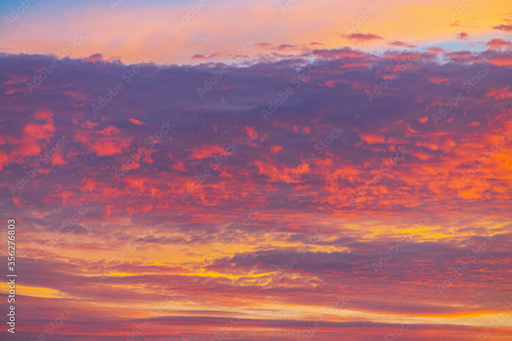 Fototapeta premium clouds NUBES COLORES evening