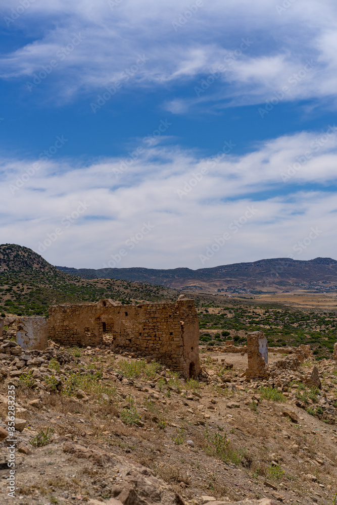 Fototapeta premium The ABANDONED BERBER VILLAGE OF ZRIBA OLIA in tunisia