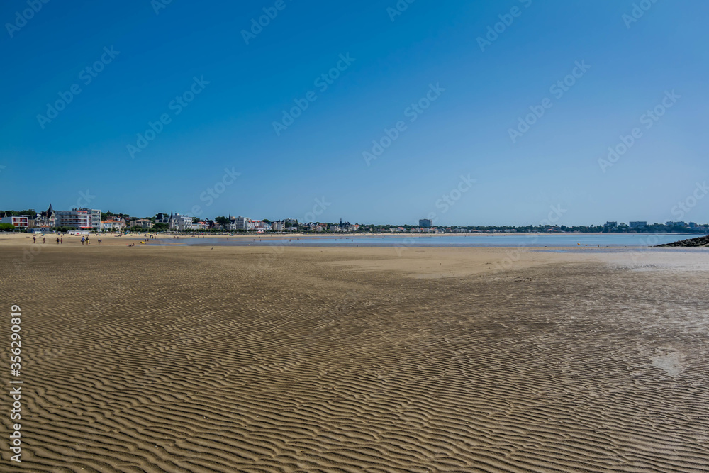 Royan et Vaux-sur-Mer, Charente-Maritime, Nouvelle-Aquitaine, France. Royan et Vaux-sur-Mer, Charente-Maritime, Nouvelle-Aquitaine, France.