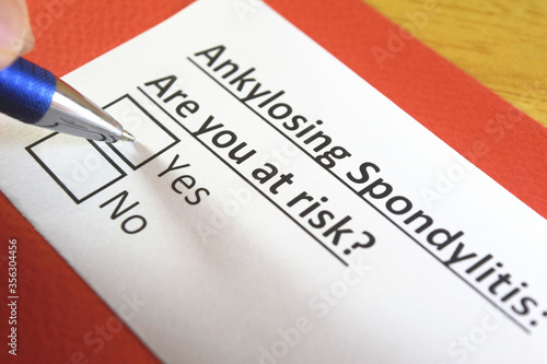 Εκτύπωση καμβά One person is answering question about ankylosing spondylitis.