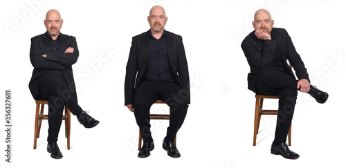 Fotografie the same man sitting in various ways