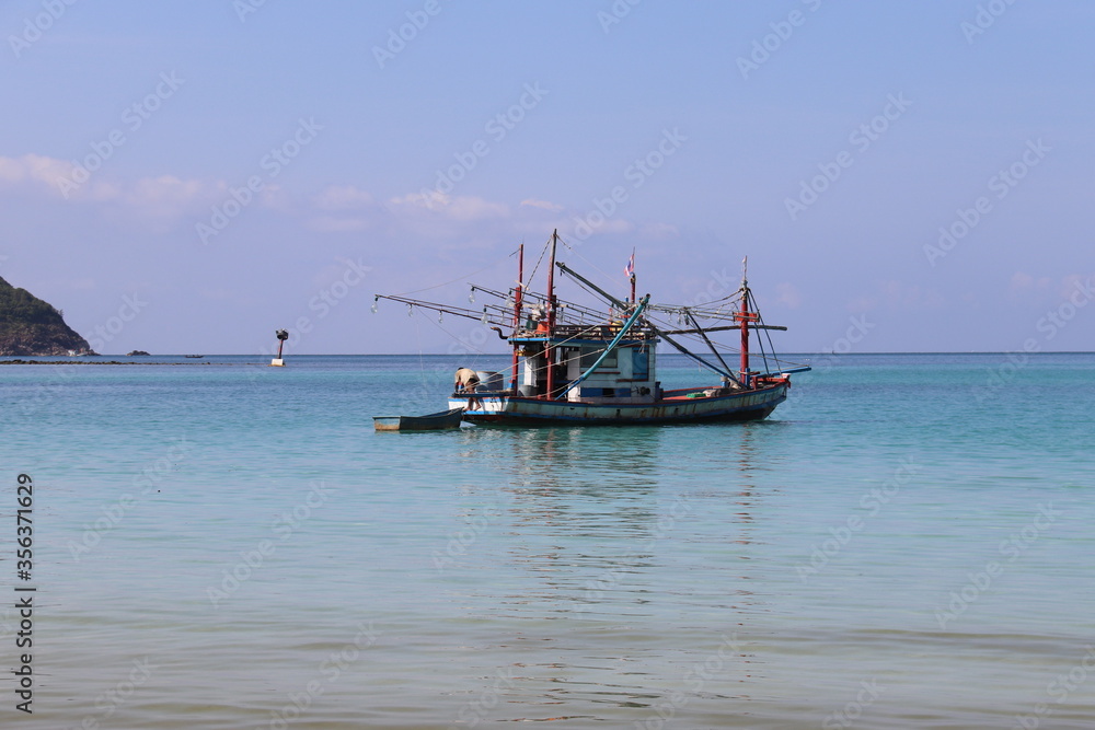 Bateau de pêche à Ko Pha Ngan, Thaïlande	