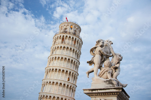 Obraz na płótnie The leaning tower of Pisa in Pisa, Italy w salonie