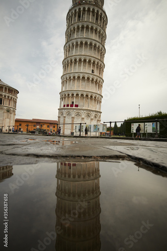 Obraz na płótnie The leaning tower of Pisa in Pisa, Italy w salonie
