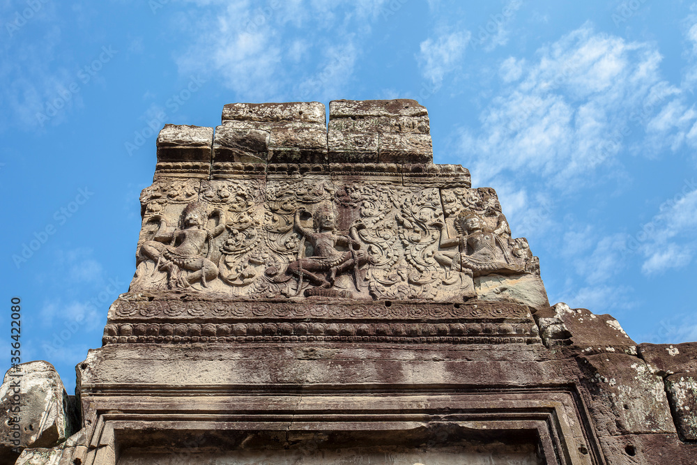 Naklejka premium Ruins of Bayon Temple, Angkor Wat complex, Siem Reap, Cambodia.