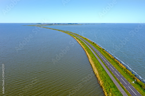 Bilde på lerret Aerial from the dyke to Marken at the IJsselmeer in the Netherlands