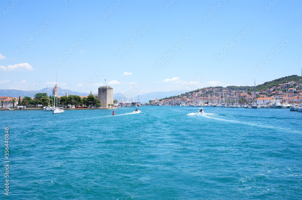 Hafeneinfahrt von Trogir - Kroatien/Europa