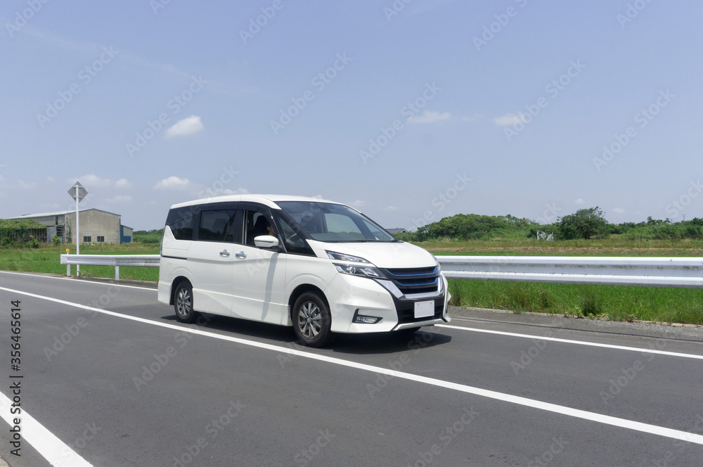 ワンボックスカー ミニバン ワンボックスカー ミニバン