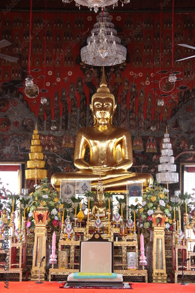 Obraz premium buddha statue in thailand