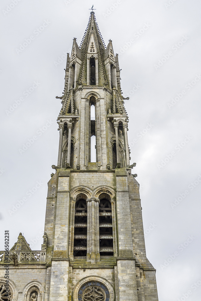 Senlis Cathedral (Cathedrale Notre-Dame de Senlis, 1153 - 1191) - former Roman cathedral in Senlis, Oise, Picardie, France.