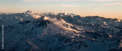 Cordillera de los Andes vista desde un avión comercial