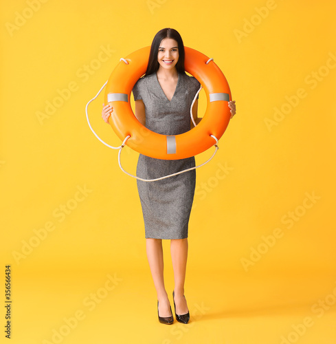 Young businesswoman with li...