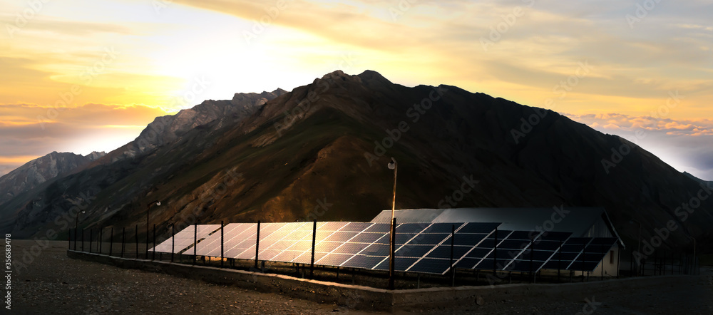 Solar panels farm on beautiful landscape. - obrazy, fototapety, plakaty 