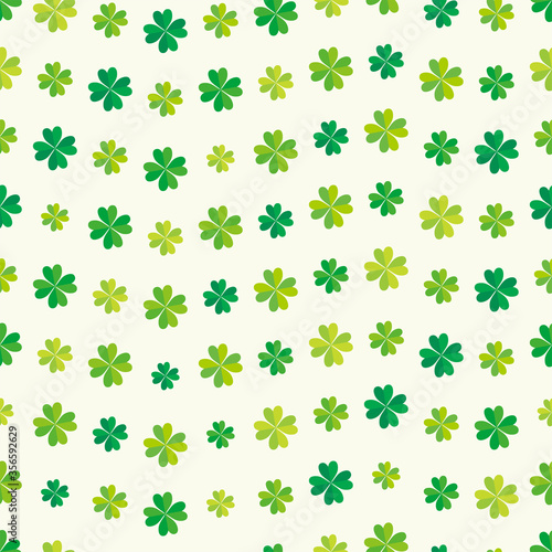 幸運のシンボル四つ葉のクローバーのイラストで構成されたシームレス背景｜St. Patrick's Day