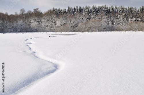 Wallpaper Mural Flusslandschaft im Winter Torontodigital.ca