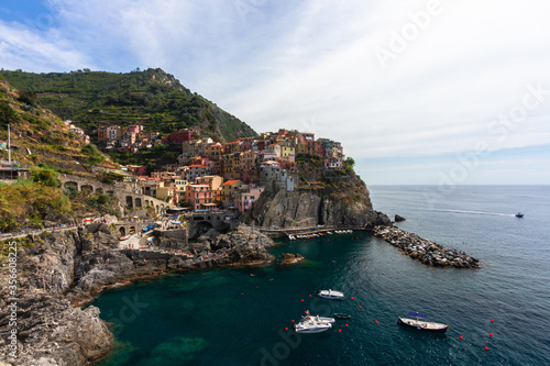 views, landscapes and the city around Manarola