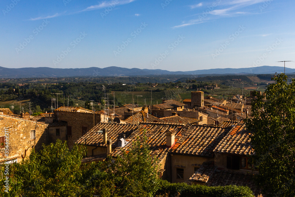 streets and buildings in San Gimignano