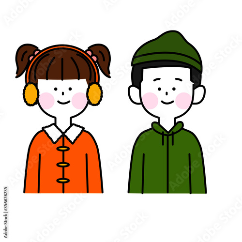 冬服でコートを羽織る男女の子供