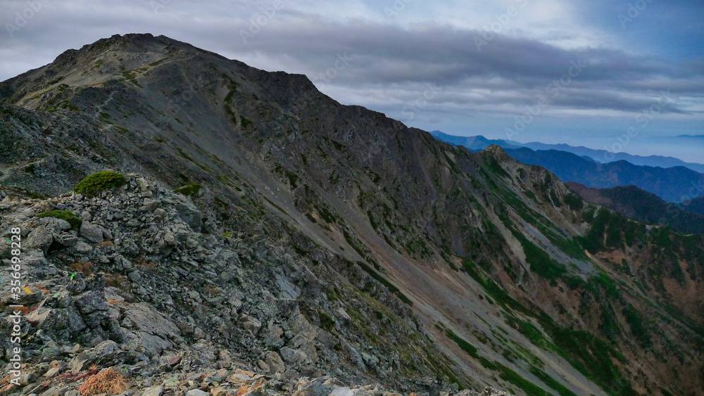 Obraz premium 南アルプス, 北岳, 雲海, 空, 風景, 自然, 青, 雲, 旅行, 景色, 稜線