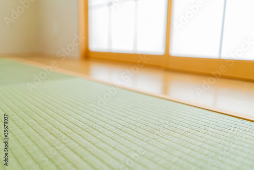 Bild auf Leinwand 新築住宅の和室　琉球畳と障子