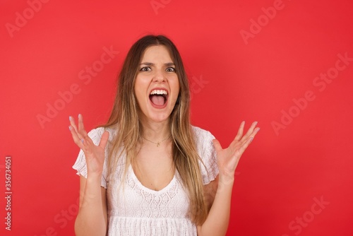 Obraz na plátně Screaming, hate, rage