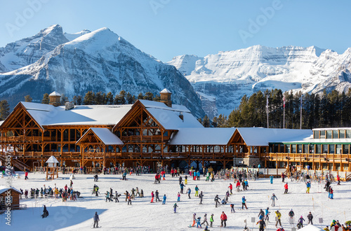 Fotografija Bright Sunny Day at Lake Louise Ski Resort, Alberta, Canada.