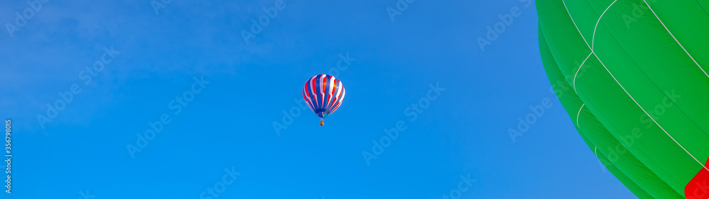 Fototapeta premium Winter Hot Air Balloons 