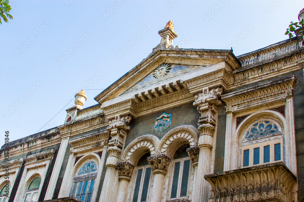 Fototapeta premium A exterior view of Parsi Fire Temple in south Mumbai India. This is a place of worship for Zoroastrians. In the Zoroastrian religion, fire together with clean water are agents of ritual purity.
