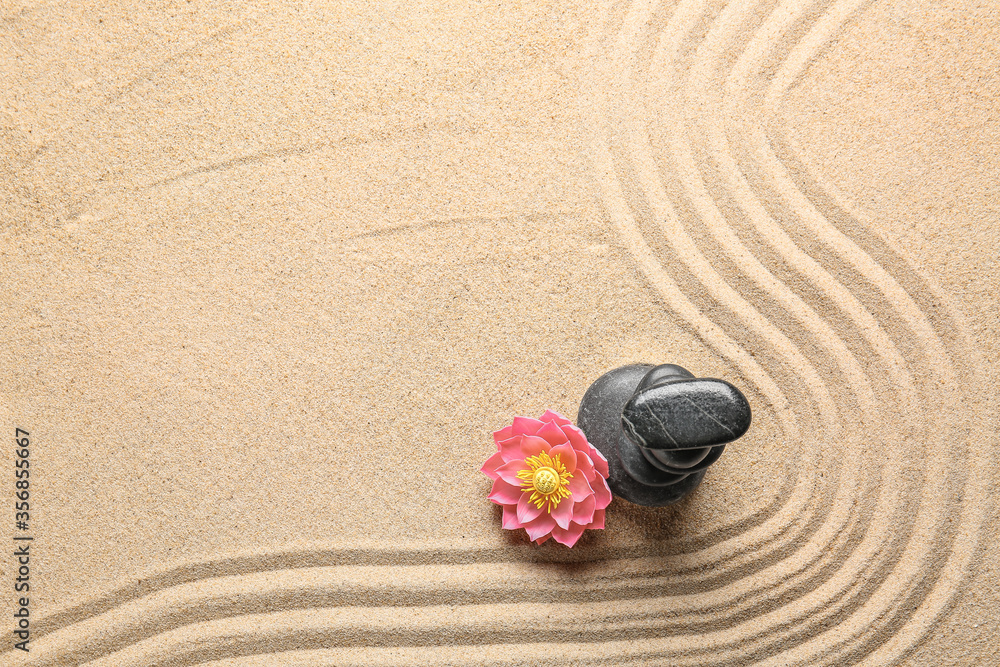 Ταπετσαρία Stones and flower on sand with lines. Zen concept