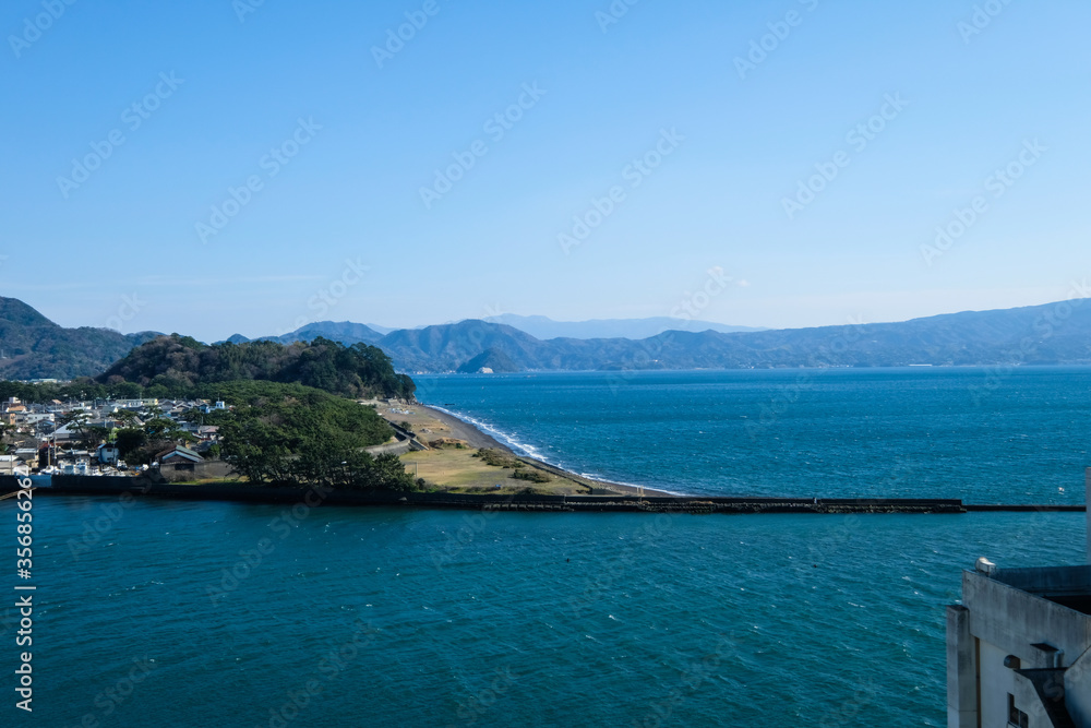 Fototapeta premium 静岡県沼津市の水門からの景色