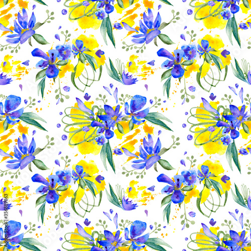 Seamless watercolor pattern of purple flowers with yellow splashes.