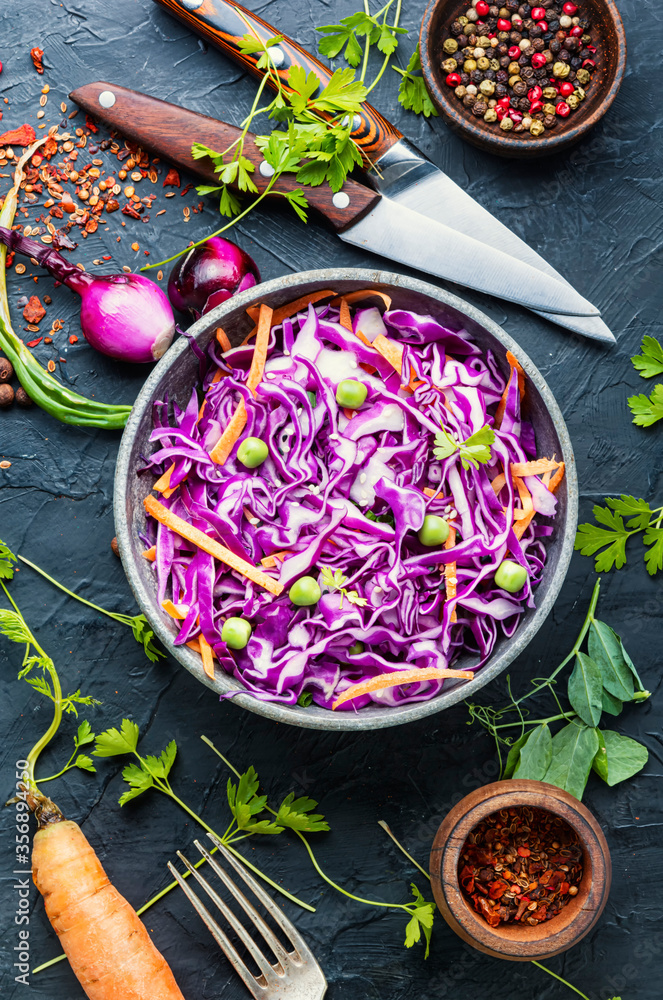 Salad with red cabbage and carrots