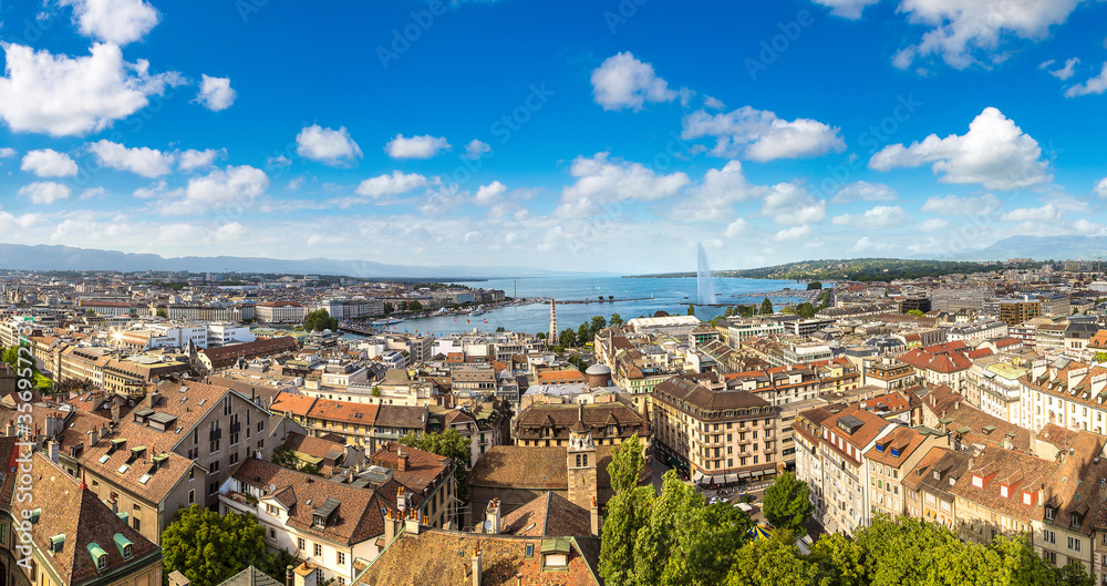 Fototapeta premium Panoramic view of Geneva