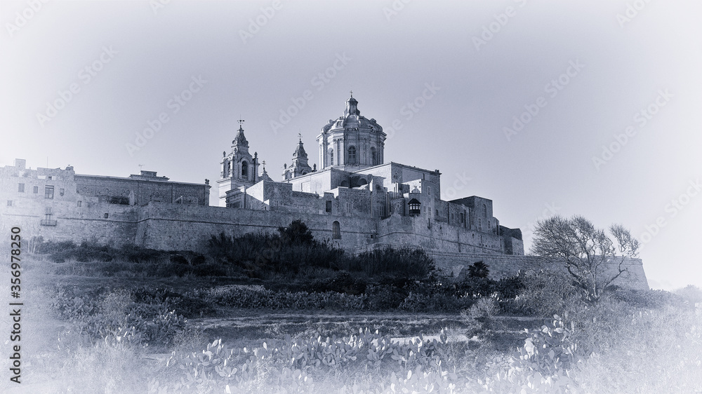Naklejka premium Malta Mdina mit St Paul's Katedrale