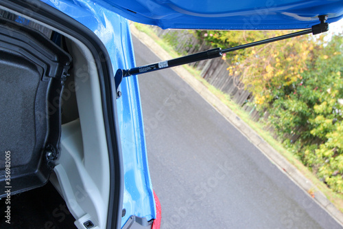 Obraz na płótnie Gas strut on vehicle hatchback door