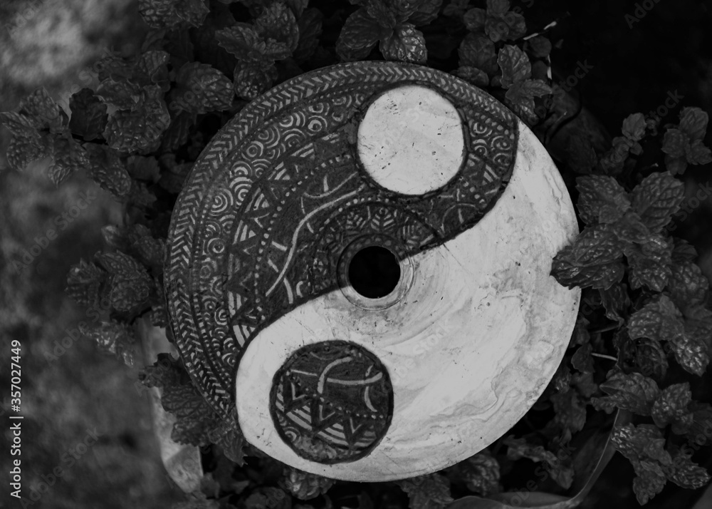 Naklejka premium yin yang symbol