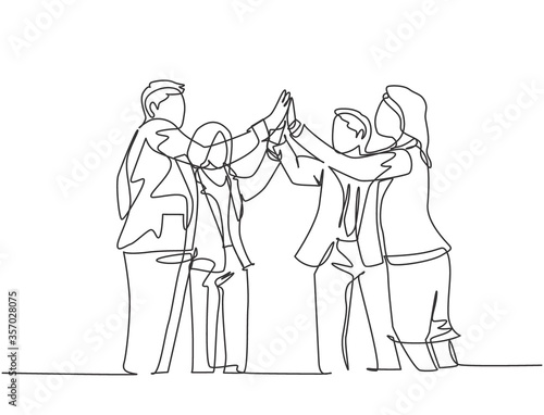 One line drawing of young businessmen and businesswomen celebrating their successive goal at the business meeting with high five gesture. Business deal concept continuous line draw design illustration