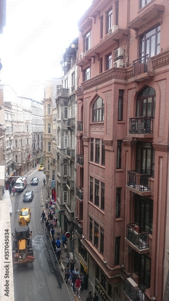 İstanbul cadde manzarası
